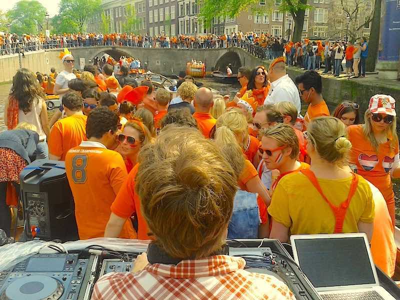 Orange Day in A'dam is King's Day! - Blog - Amsterdam Teleport Hotel