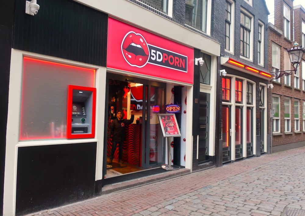 Amsterdam Underground Porn - Cost of Amsterdam Red Light District: Prices in 2023 |Amsterdam Red Light  District